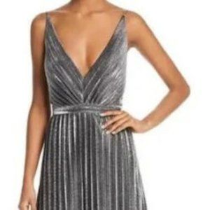 Laundry by Shelli Segal Women’s Metallic Silver Evening Dress, Size 4, NWT